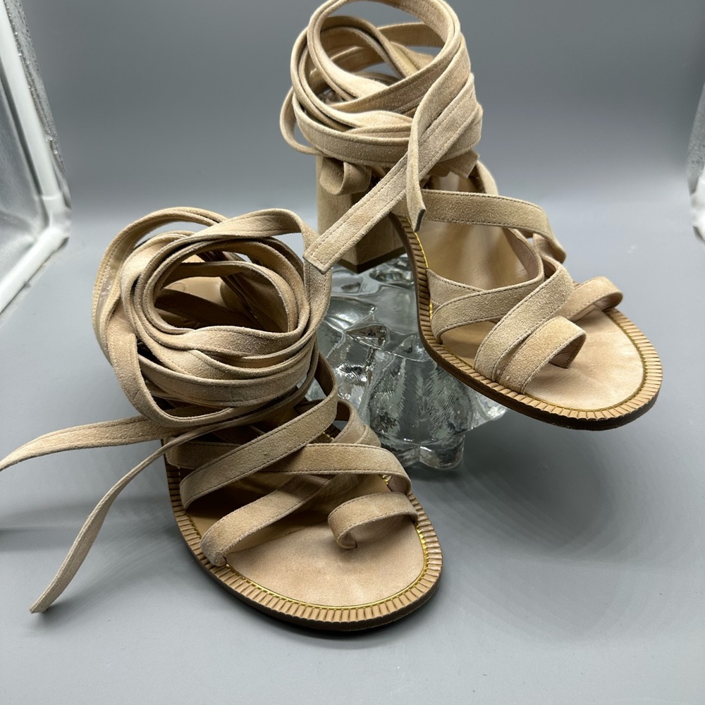Chanel suede gladiator lace heel sandals - Picture 2 of 9
